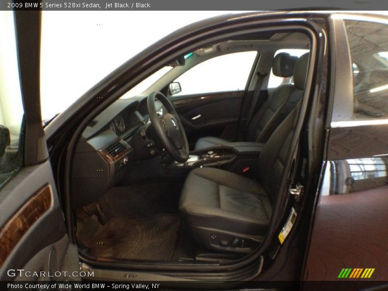 Jet Black / Black 2009 BMW 5 Series 528xi Sedan