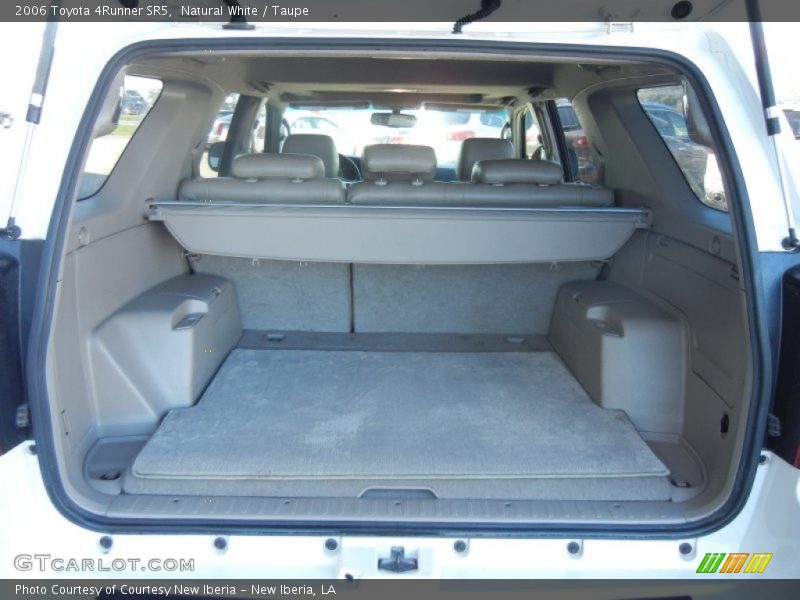 Natural White / Taupe 2006 Toyota 4Runner SR5