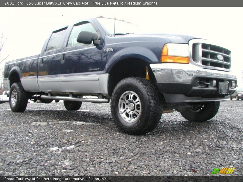 True Blue Metallic / Medium Graphite 2001 Ford F350 Super Duty XLT Crew Cab 4x4