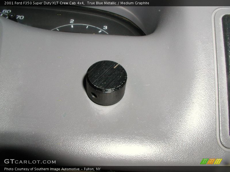 True Blue Metallic / Medium Graphite 2001 Ford F350 Super Duty XLT Crew Cab 4x4