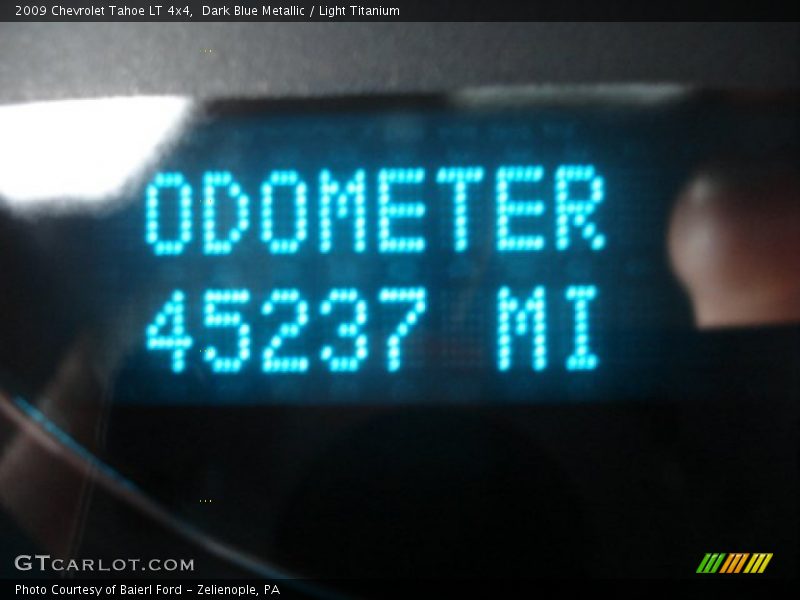 Dark Blue Metallic / Light Titanium 2009 Chevrolet Tahoe LT 4x4