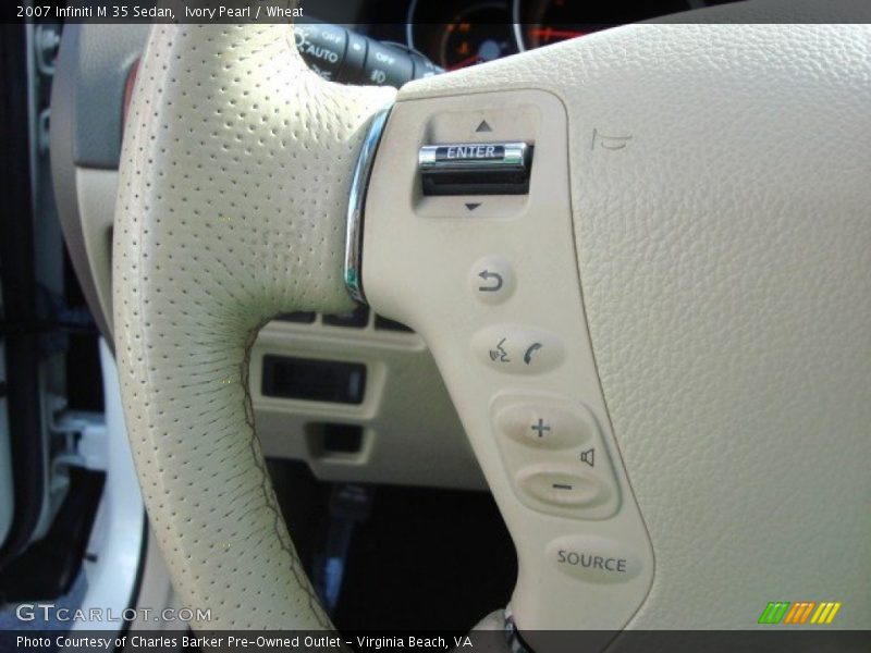 Controls of 2007 M 35 Sedan