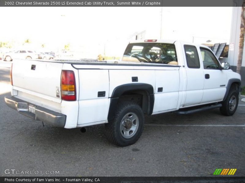 Summit White / Graphite 2002 Chevrolet Silverado 2500 LS Extended Cab Utility Truck