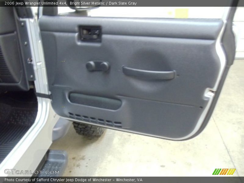 Bright Silver Metallic / Dark Slate Gray 2006 Jeep Wrangler Unlimited 4x4