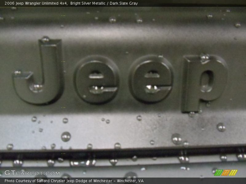 Bright Silver Metallic / Dark Slate Gray 2006 Jeep Wrangler Unlimited 4x4