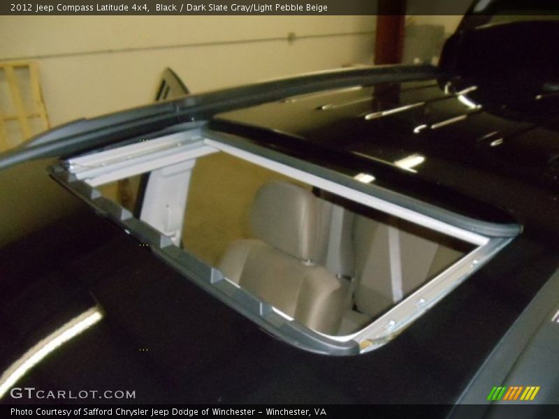 Black / Dark Slate Gray/Light Pebble Beige 2012 Jeep Compass Latitude 4x4