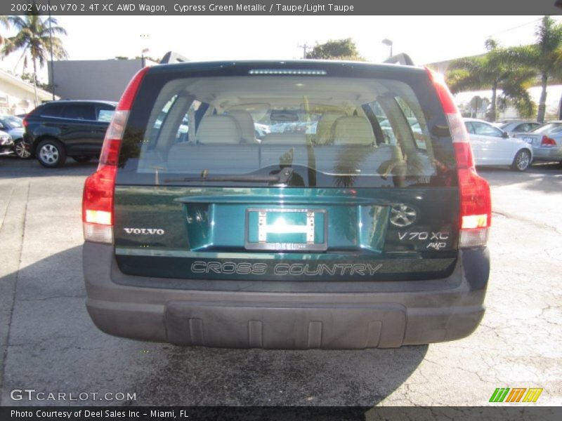 Cypress Green Metallic / Taupe/Light Taupe 2002 Volvo V70 2.4T XC AWD Wagon