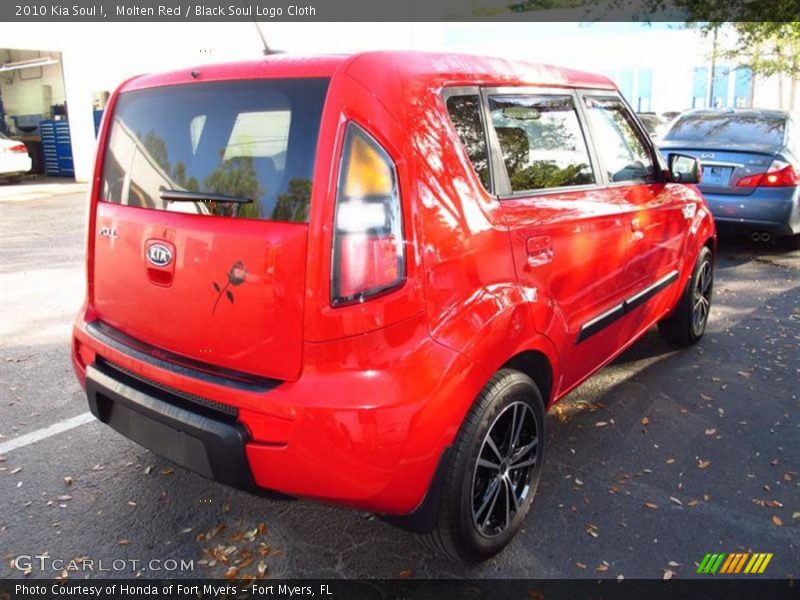 Molten Red / Black Soul Logo Cloth 2010 Kia Soul !