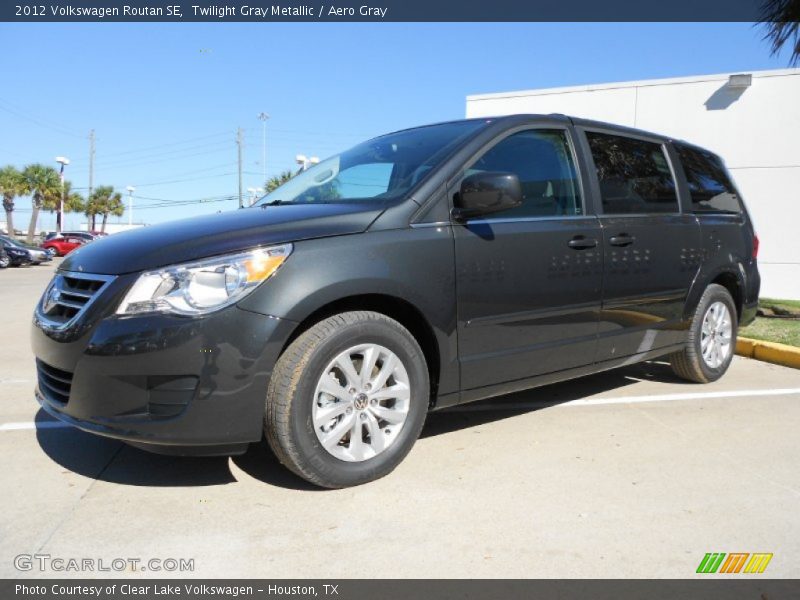 Twilight Gray Metallic / Aero Gray 2012 Volkswagen Routan SE