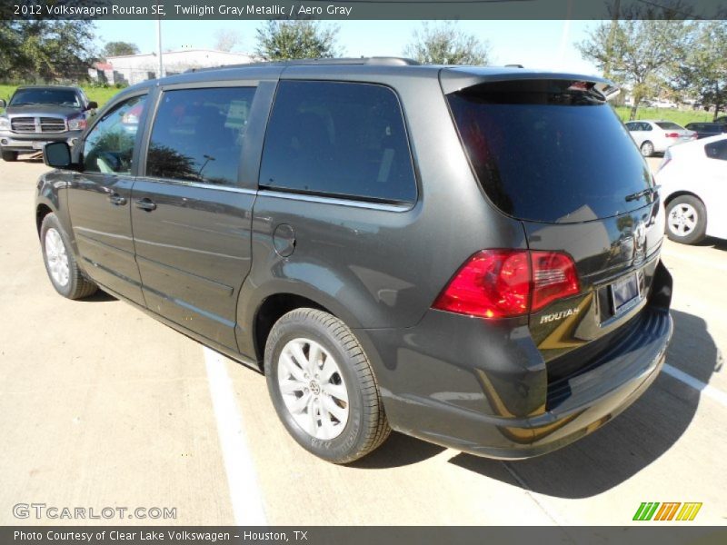Twilight Gray Metallic / Aero Gray 2012 Volkswagen Routan SE