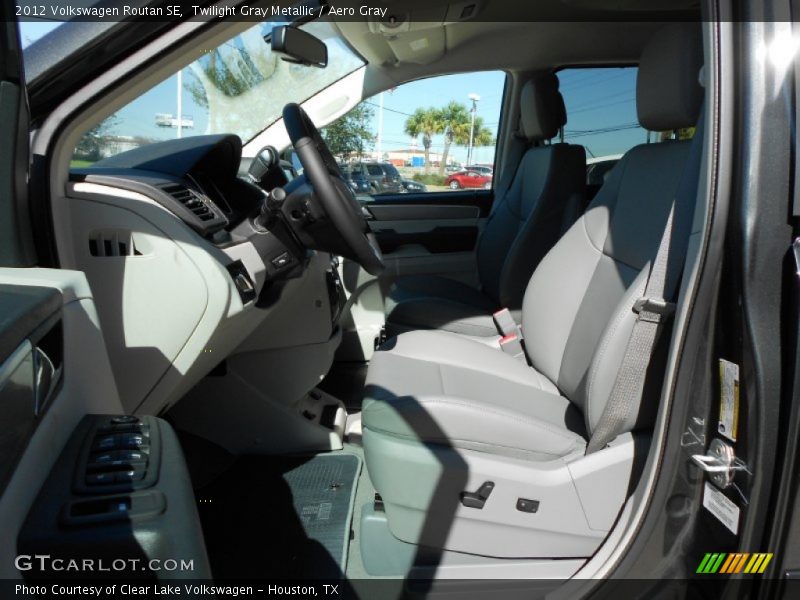 Twilight Gray Metallic / Aero Gray 2012 Volkswagen Routan SE