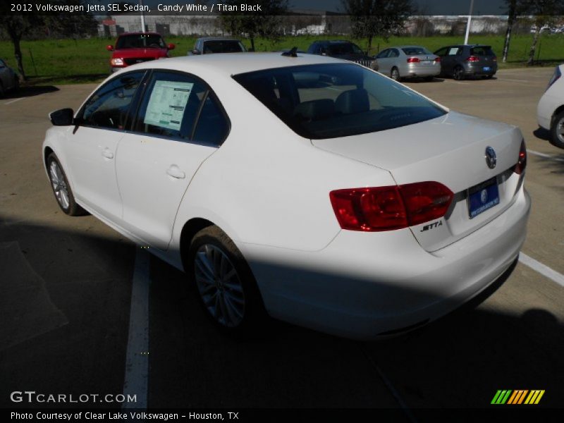 Candy White / Titan Black 2012 Volkswagen Jetta SEL Sedan