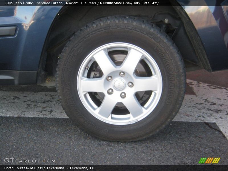 Modern Blue Pearl / Medium Slate Gray/Dark Slate Gray 2009 Jeep Grand Cherokee Laredo