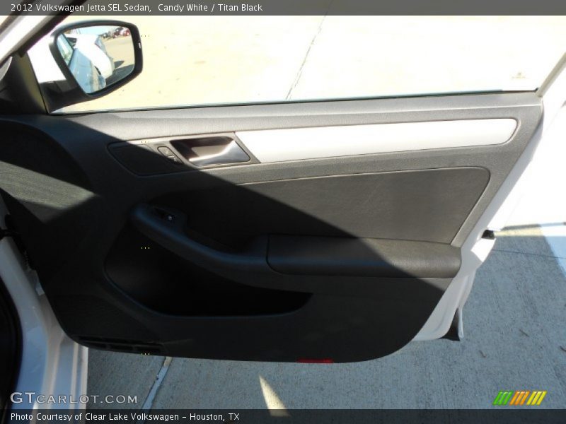 Candy White / Titan Black 2012 Volkswagen Jetta SEL Sedan