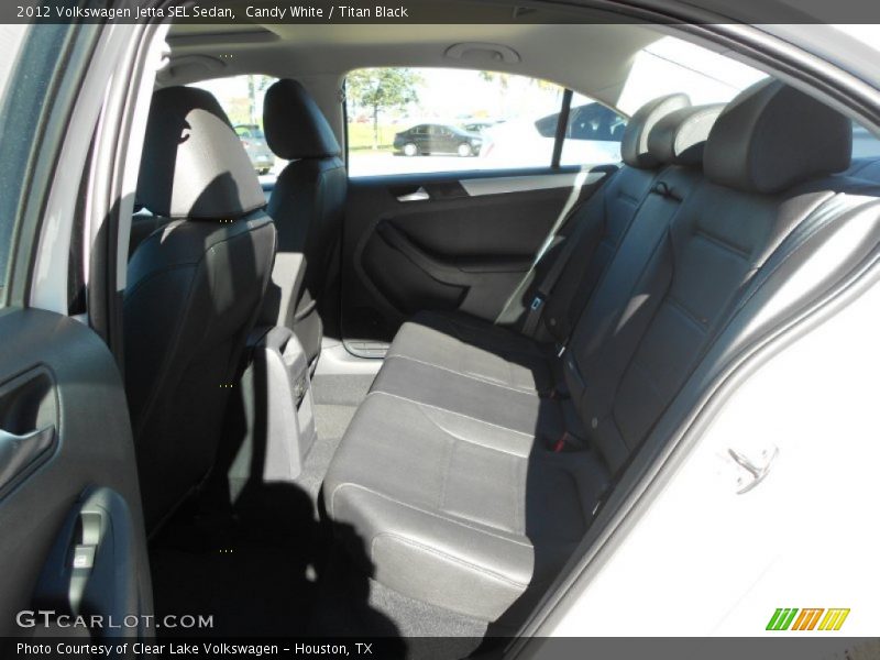 Candy White / Titan Black 2012 Volkswagen Jetta SEL Sedan