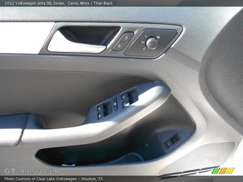 Candy White / Titan Black 2012 Volkswagen Jetta SEL Sedan