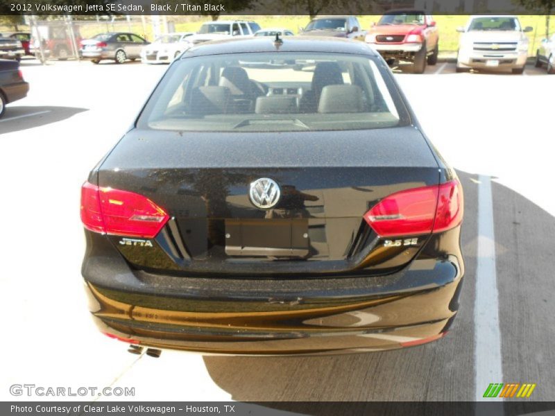 Black / Titan Black 2012 Volkswagen Jetta SE Sedan