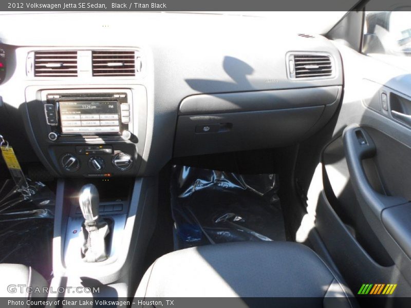 Black / Titan Black 2012 Volkswagen Jetta SE Sedan