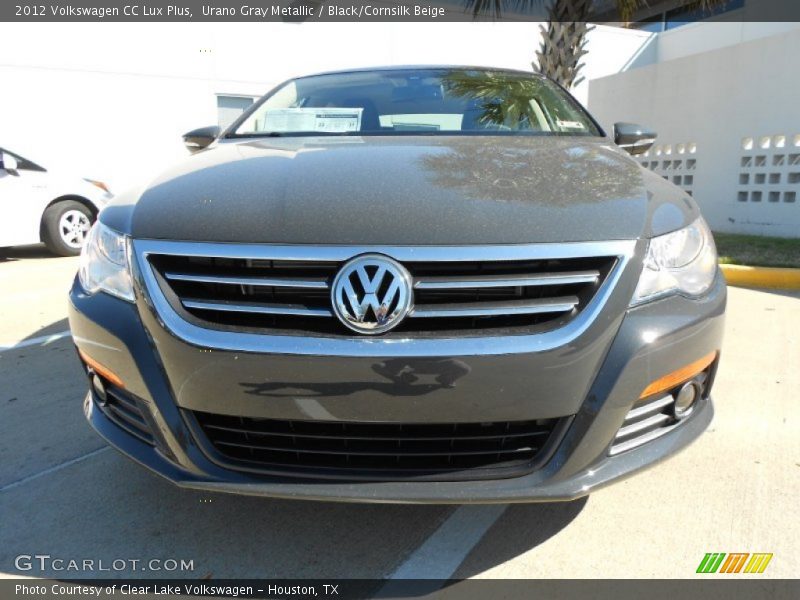 Urano Gray Metallic / Black/Cornsilk Beige 2012 Volkswagen CC Lux Plus