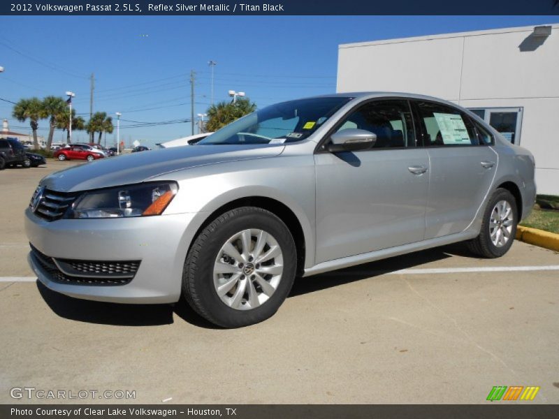 Reflex Silver Metallic / Titan Black 2012 Volkswagen Passat 2.5L S