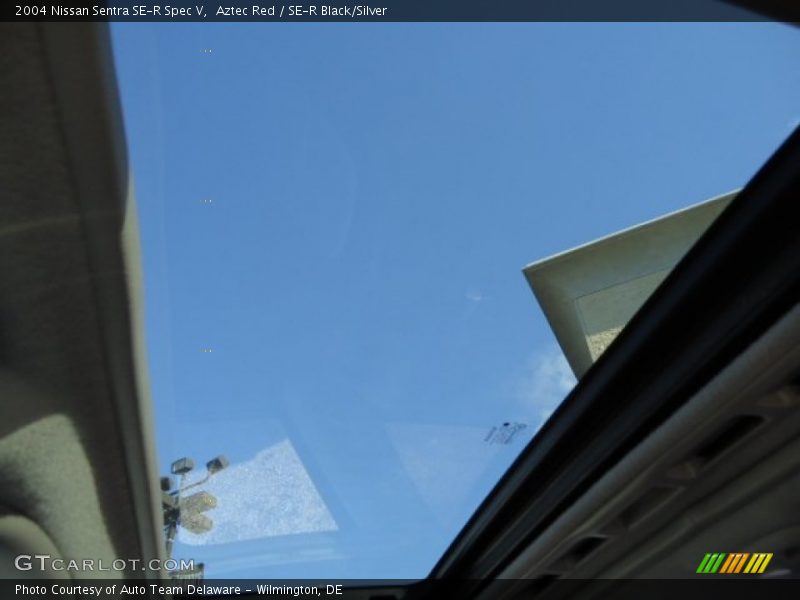 Aztec Red / SE-R Black/Silver 2004 Nissan Sentra SE-R Spec V