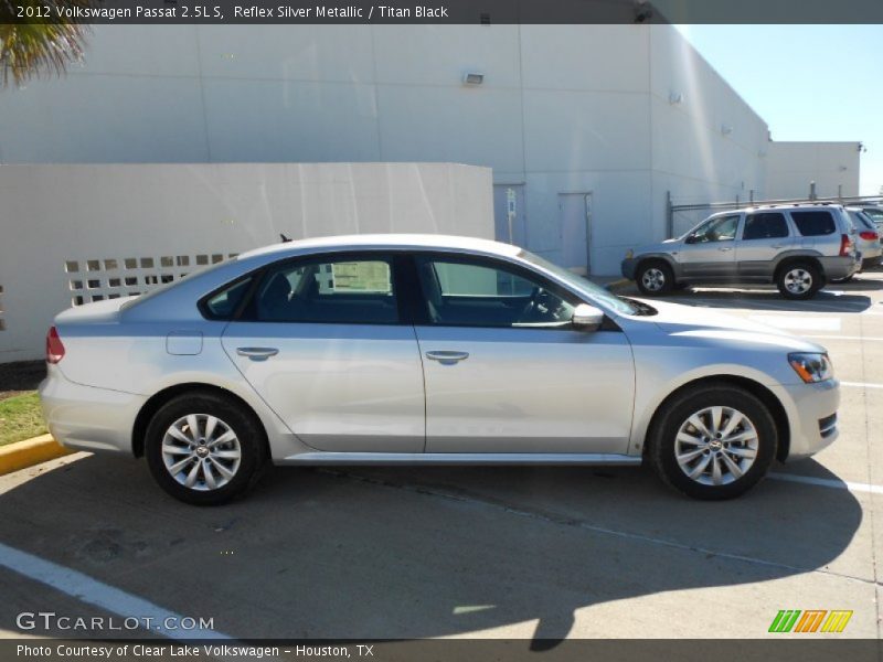 Reflex Silver Metallic / Titan Black 2012 Volkswagen Passat 2.5L S