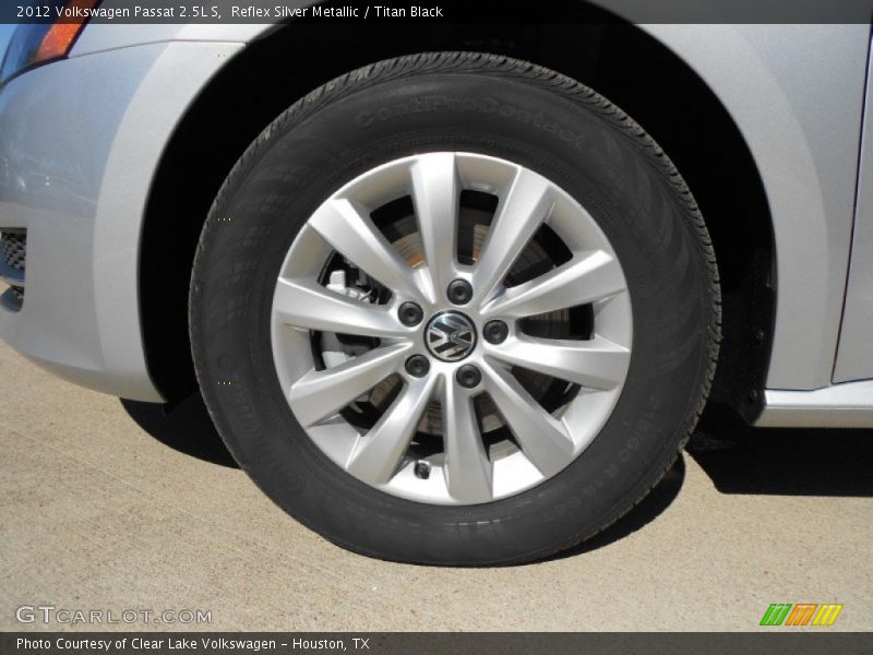 Reflex Silver Metallic / Titan Black 2012 Volkswagen Passat 2.5L S
