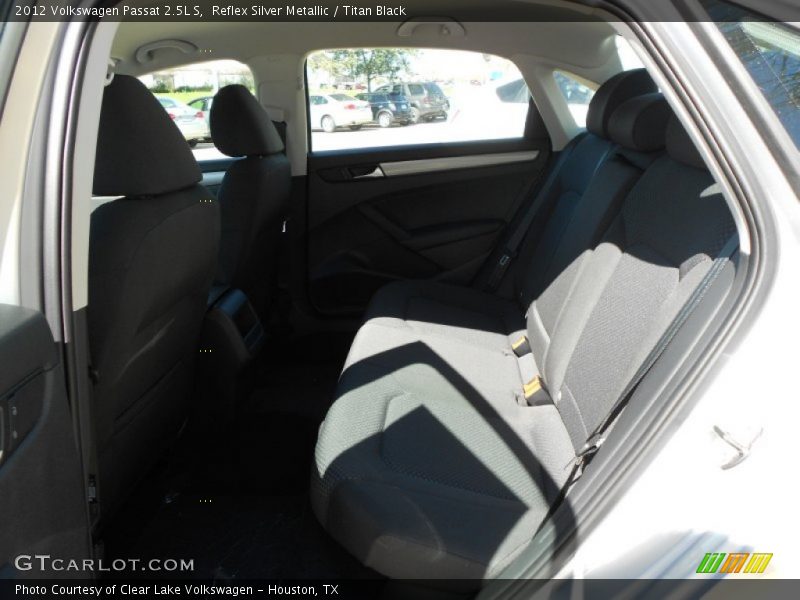 Reflex Silver Metallic / Titan Black 2012 Volkswagen Passat 2.5L S