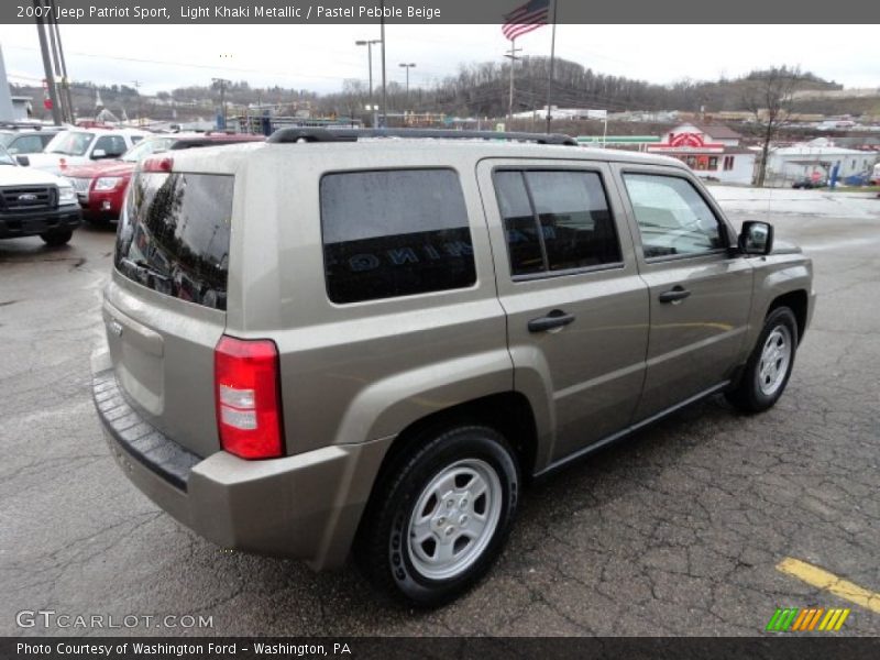 Light Khaki Metallic / Pastel Pebble Beige 2007 Jeep Patriot Sport