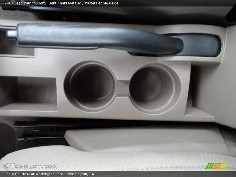 Light Khaki Metallic / Pastel Pebble Beige 2007 Jeep Patriot Sport