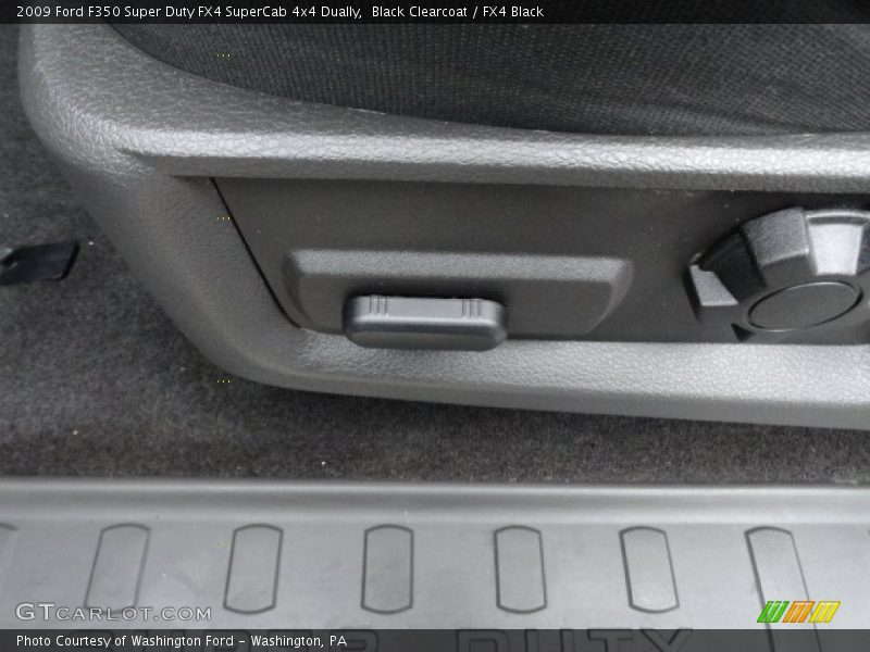 Black Clearcoat / FX4 Black 2009 Ford F350 Super Duty FX4 SuperCab 4x4 Dually