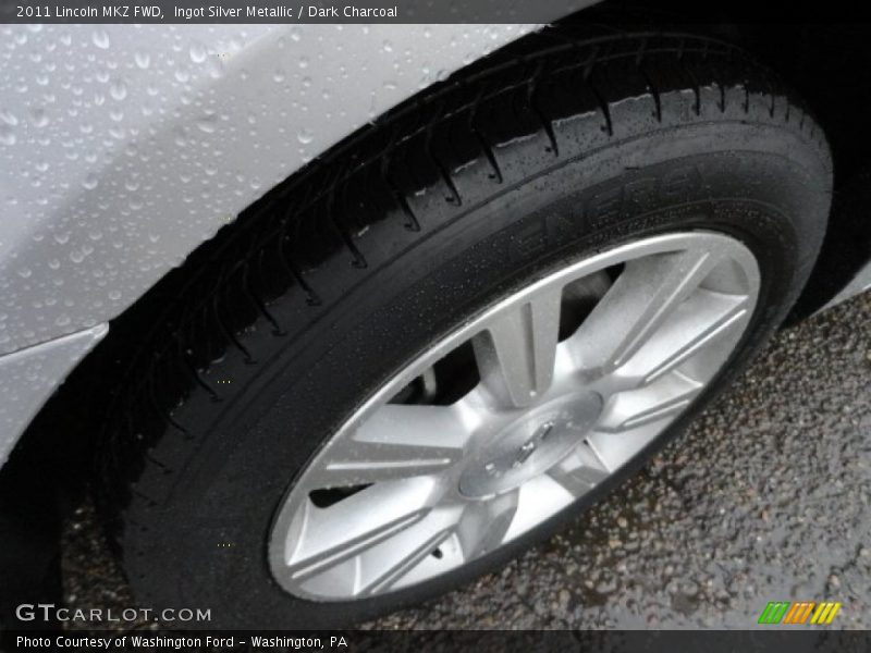 Ingot Silver Metallic / Dark Charcoal 2011 Lincoln MKZ FWD