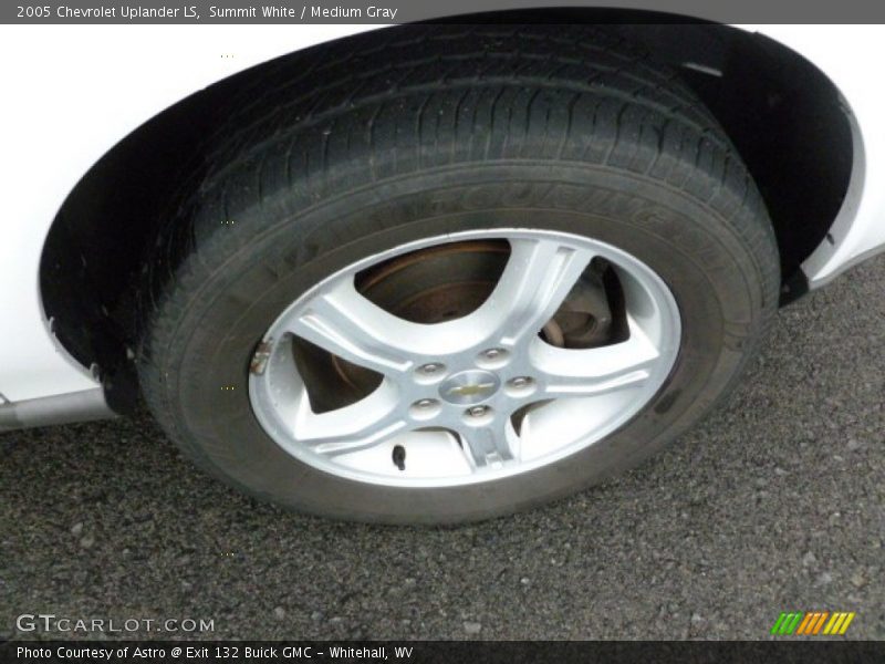 Summit White / Medium Gray 2005 Chevrolet Uplander LS