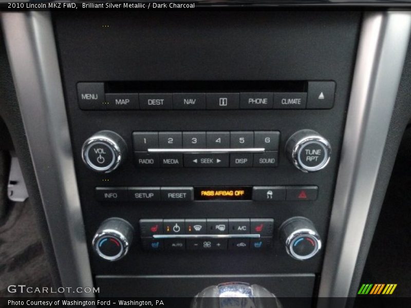 Brilliant Silver Metallic / Dark Charcoal 2010 Lincoln MKZ FWD
