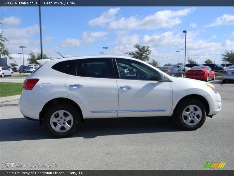 Pearl White / Gray 2012 Nissan Rogue S