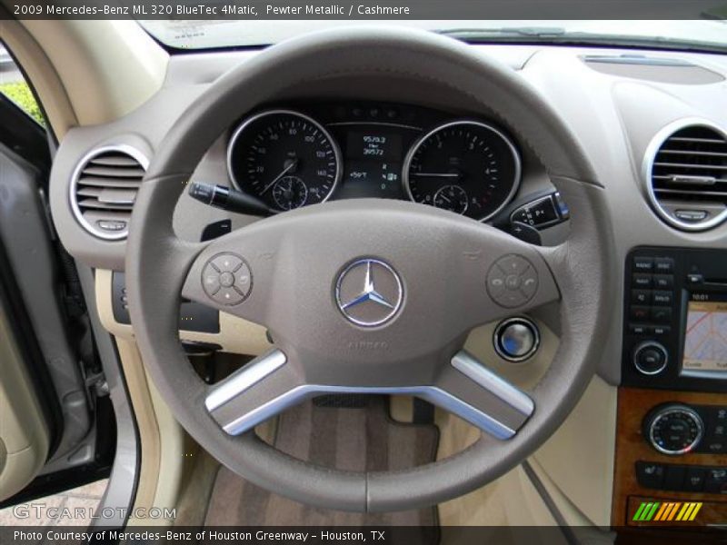  2009 ML 320 BlueTec 4Matic Steering Wheel
