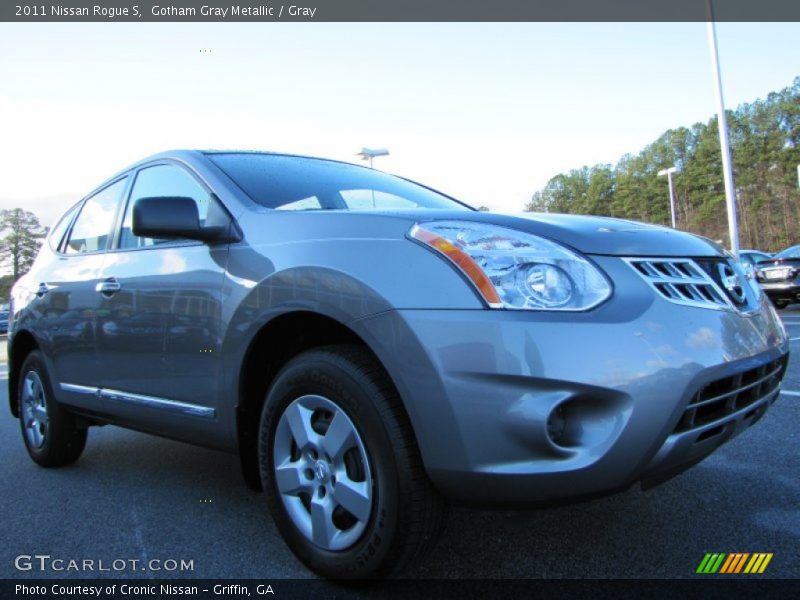 Gotham Gray Metallic / Gray 2011 Nissan Rogue S