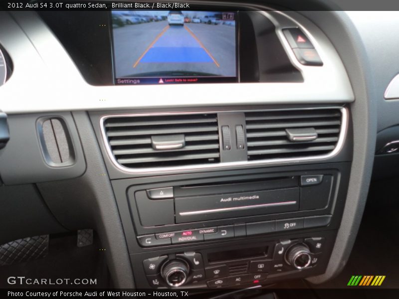 Controls of 2012 S4 3.0T quattro Sedan
