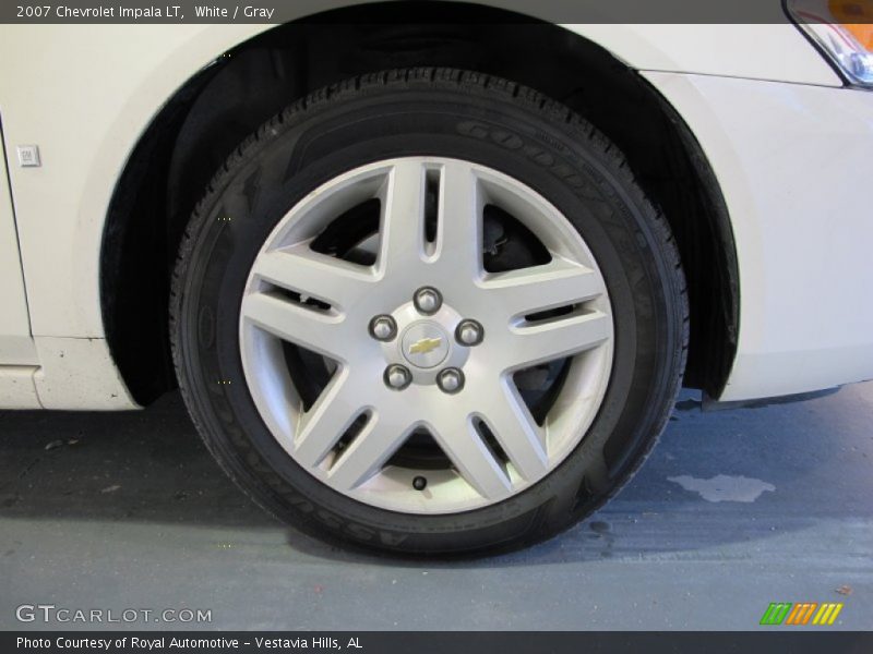 White / Gray 2007 Chevrolet Impala LT