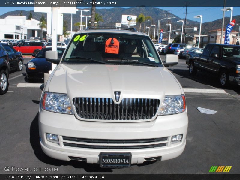 Light French Silk Metallic / Camel 2006 Lincoln Navigator Luxury