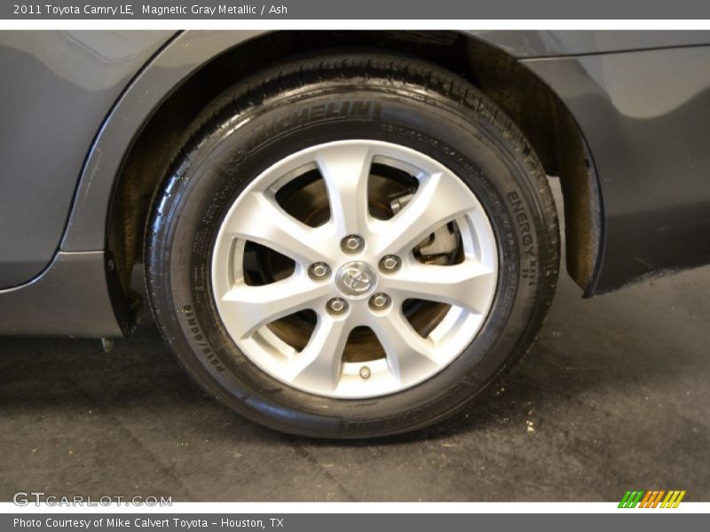 Magnetic Gray Metallic / Ash 2011 Toyota Camry LE