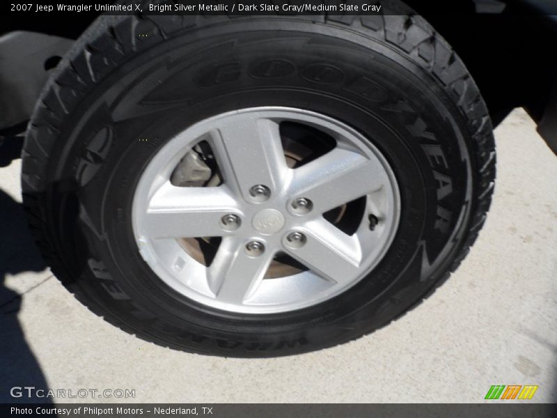 Bright Silver Metallic / Dark Slate Gray/Medium Slate Gray 2007 Jeep Wrangler Unlimited X