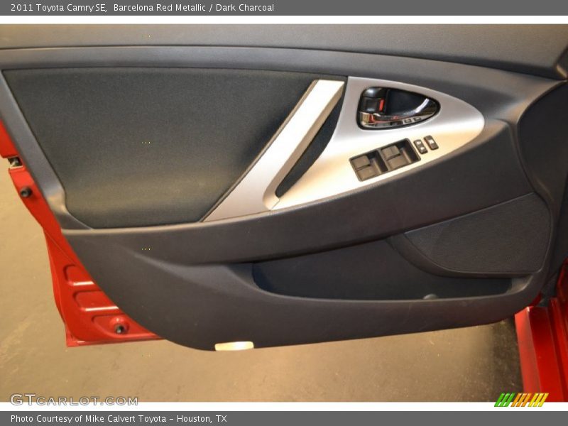 Barcelona Red Metallic / Dark Charcoal 2011 Toyota Camry SE
