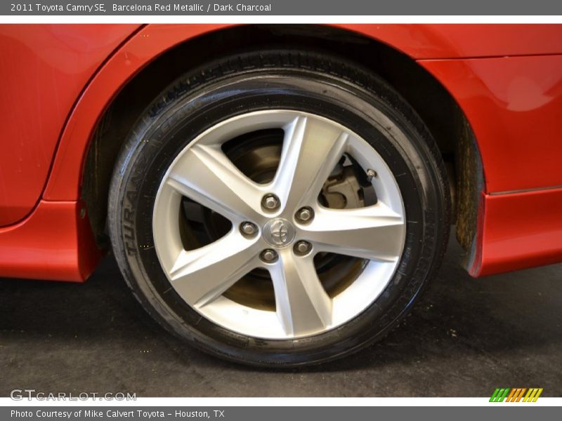 Barcelona Red Metallic / Dark Charcoal 2011 Toyota Camry SE