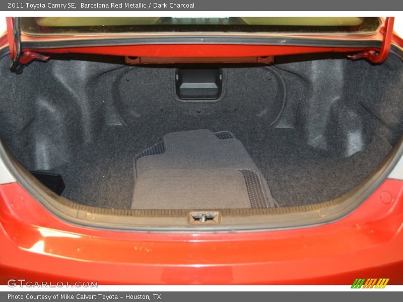 Barcelona Red Metallic / Dark Charcoal 2011 Toyota Camry SE
