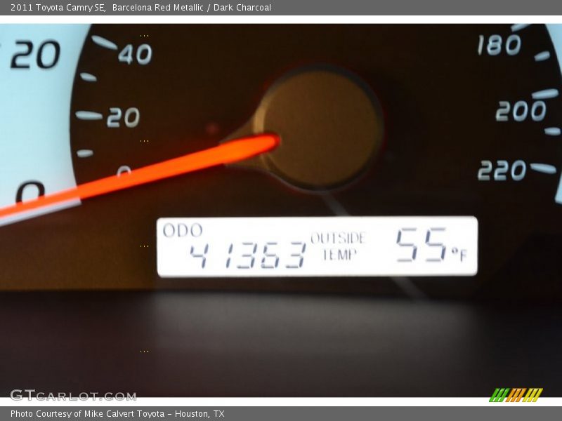 Barcelona Red Metallic / Dark Charcoal 2011 Toyota Camry SE