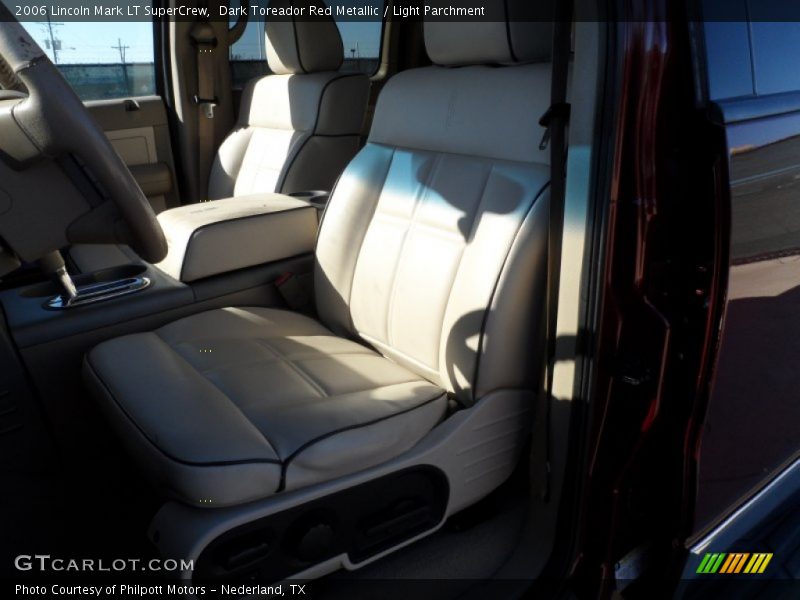 Dark Toreador Red Metallic / Light Parchment 2006 Lincoln Mark LT SuperCrew