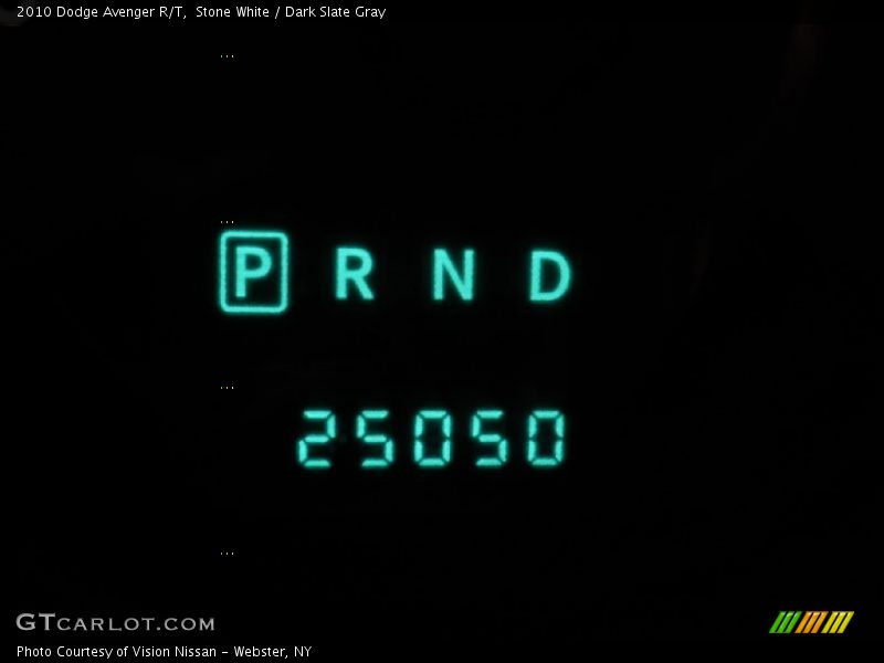 Stone White / Dark Slate Gray 2010 Dodge Avenger R/T