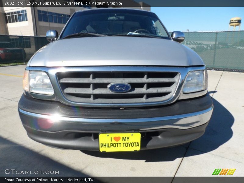 Silver Metallic / Medium Graphite 2002 Ford F150 XLT SuperCab