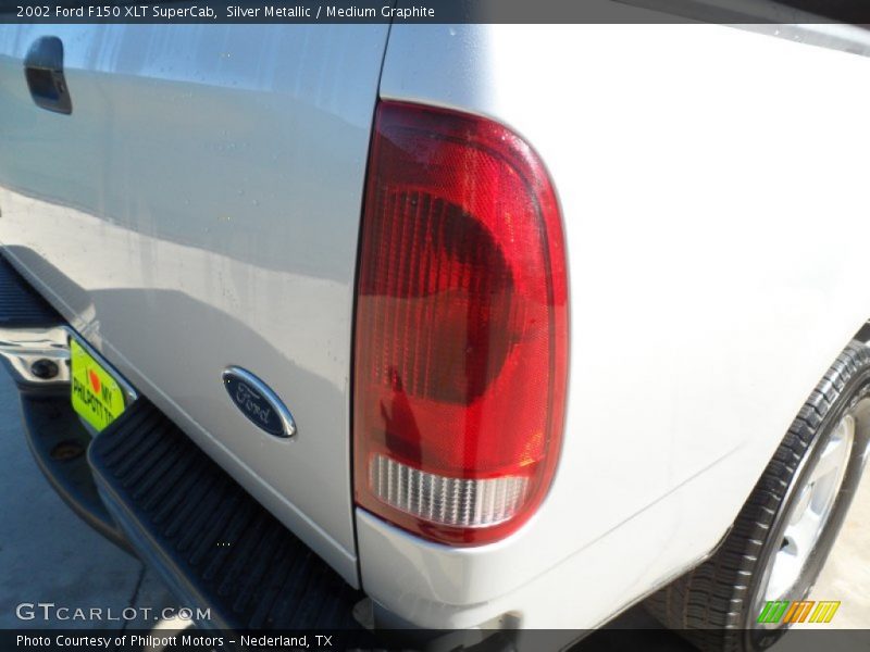 Silver Metallic / Medium Graphite 2002 Ford F150 XLT SuperCab